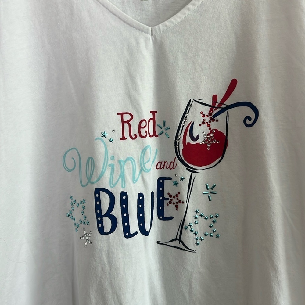 Coral Bay white T-shirt with design